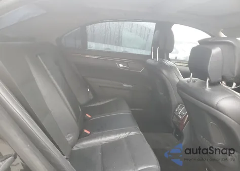 2012 Mercedes-Benz S 550 4Matic z USA, uszkodzony, nr VIN WDDNG9EB6CA446562